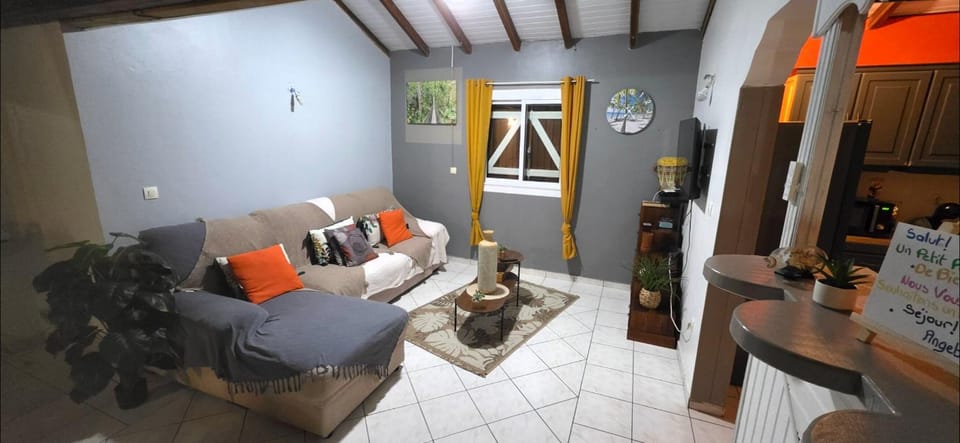 Au cœur de douenel bouillante cheques vacances acceptées Apartment in Bouillante