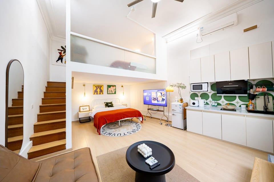 TV and multimedia, Kitchen or kitchenette, Photo of the whole room