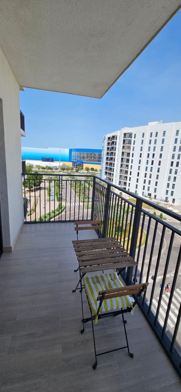B1 Studio in Yas with canal view Apartment in Abu Dhabi