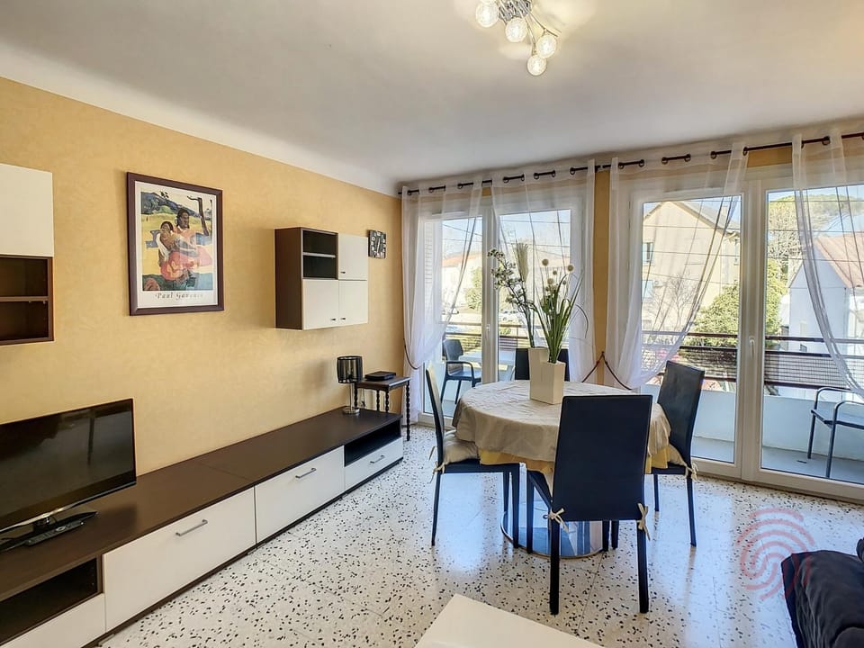 Appartement F2 moderne à Lamalou-les-Bains, proche thermes, balcon, Wi-Fi, animaux acceptés - FR-1-451-204 Apartment in Occitanie