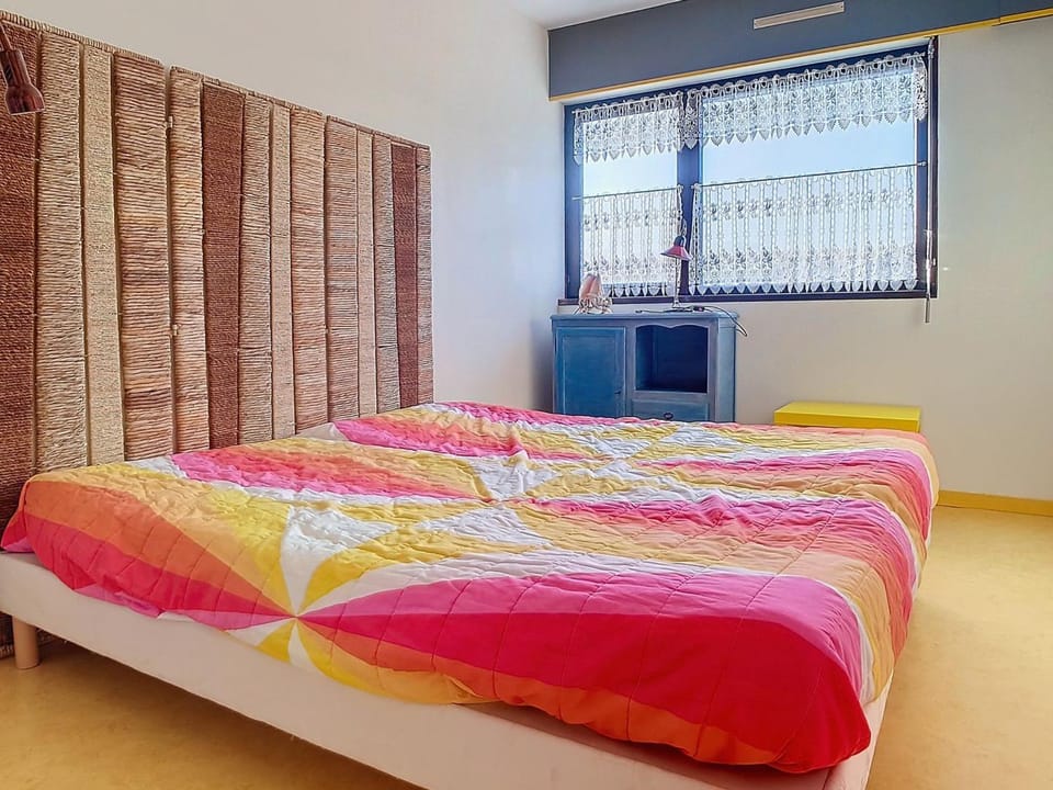 Duplex proche mer avec 8 couchages et parking - FR-1-746-17 Apartment in Courseulles-sur-Mer