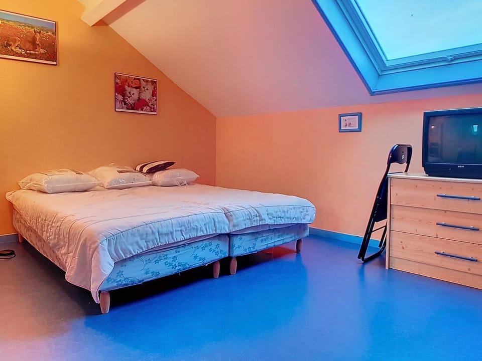 Duplex proche mer avec 8 couchages et parking - FR-1-746-17 Apartment in Courseulles-sur-Mer