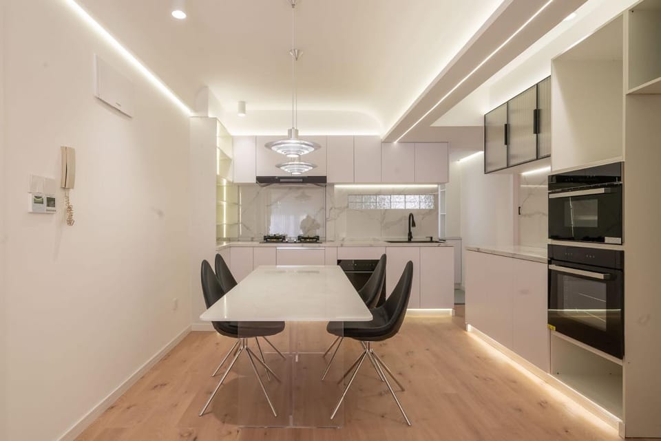 Kitchen or kitchenette, Dining area, minibar, pet friendly, stove