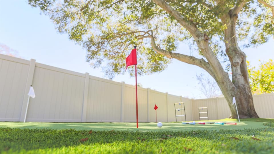 Minigolf, Garden view