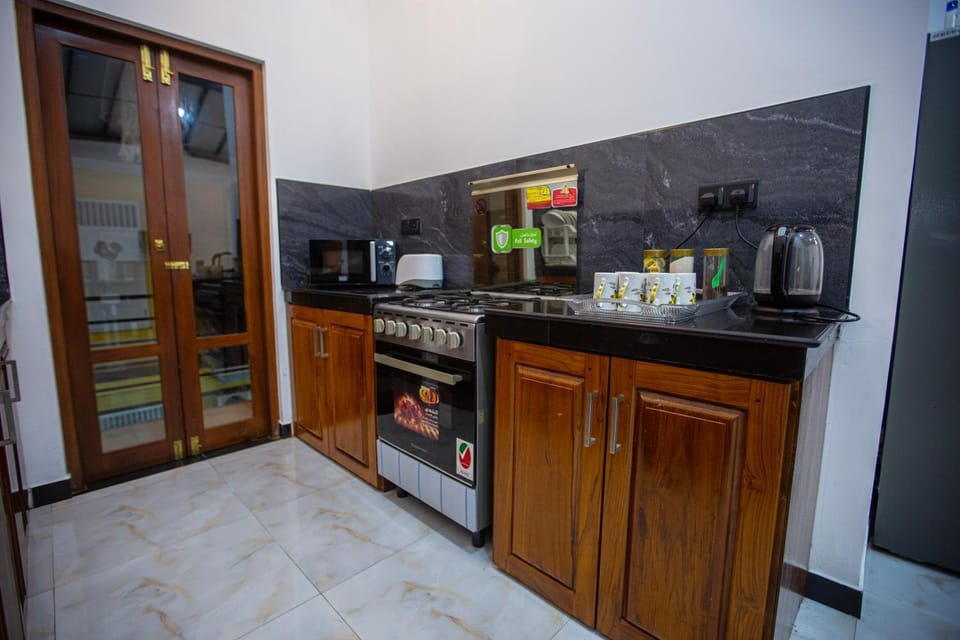Kitchen or kitchenette, kitchen