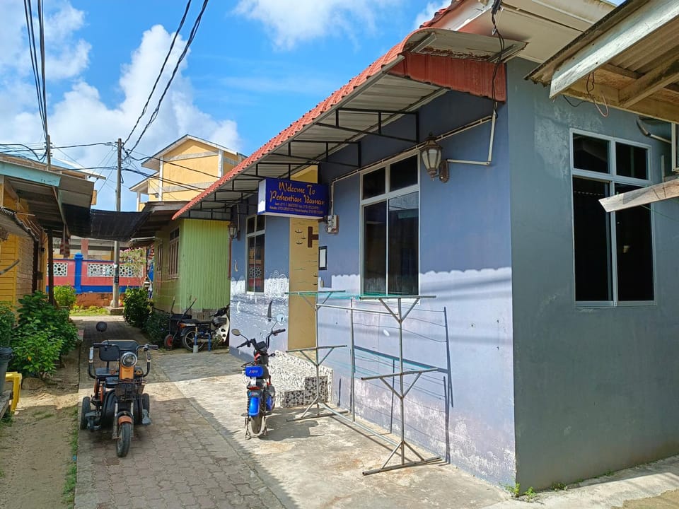 Property building, Neighbourhood, Street view