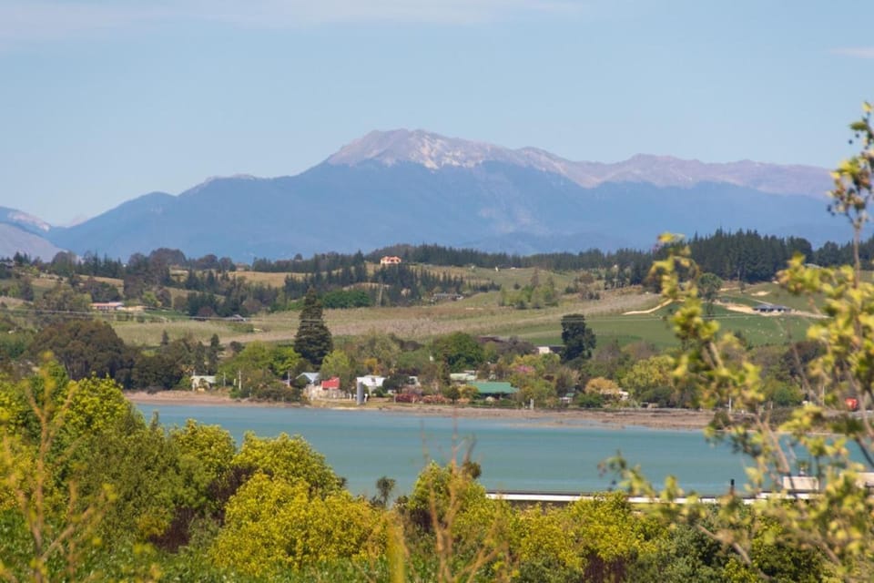 Kina Retreat - Tasman Luxury Estate House in Tasman District, Tasman, New Zealand