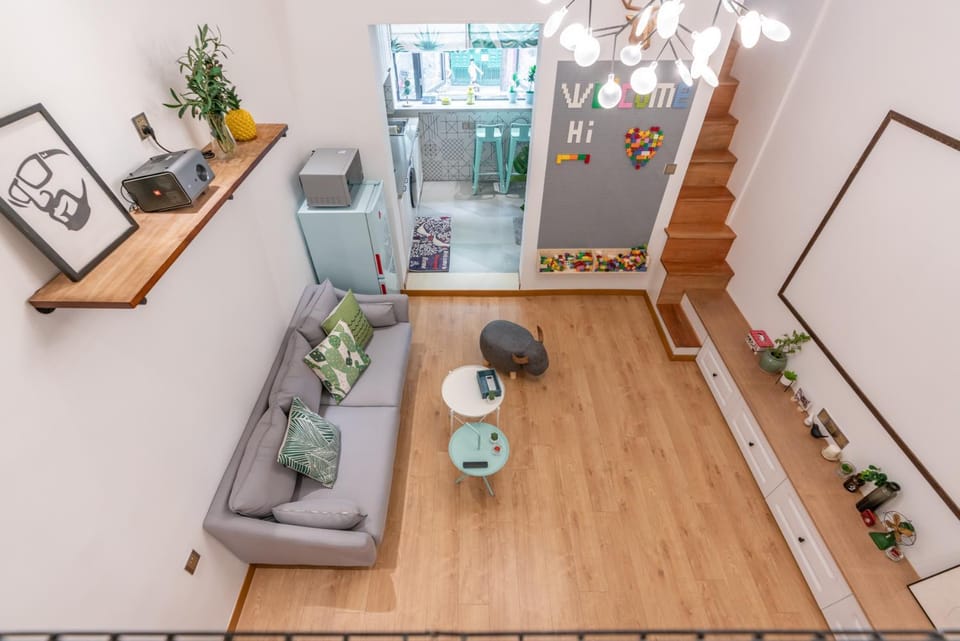 Living room, Seating area
