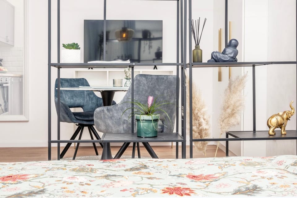 TV and multimedia, Seating area