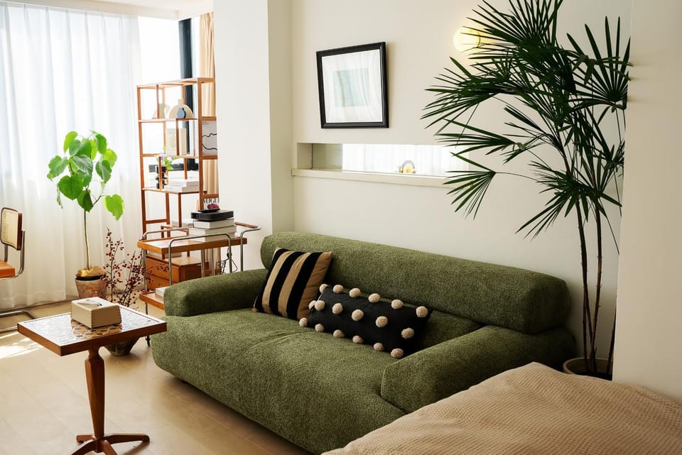 Living room, Seating area
