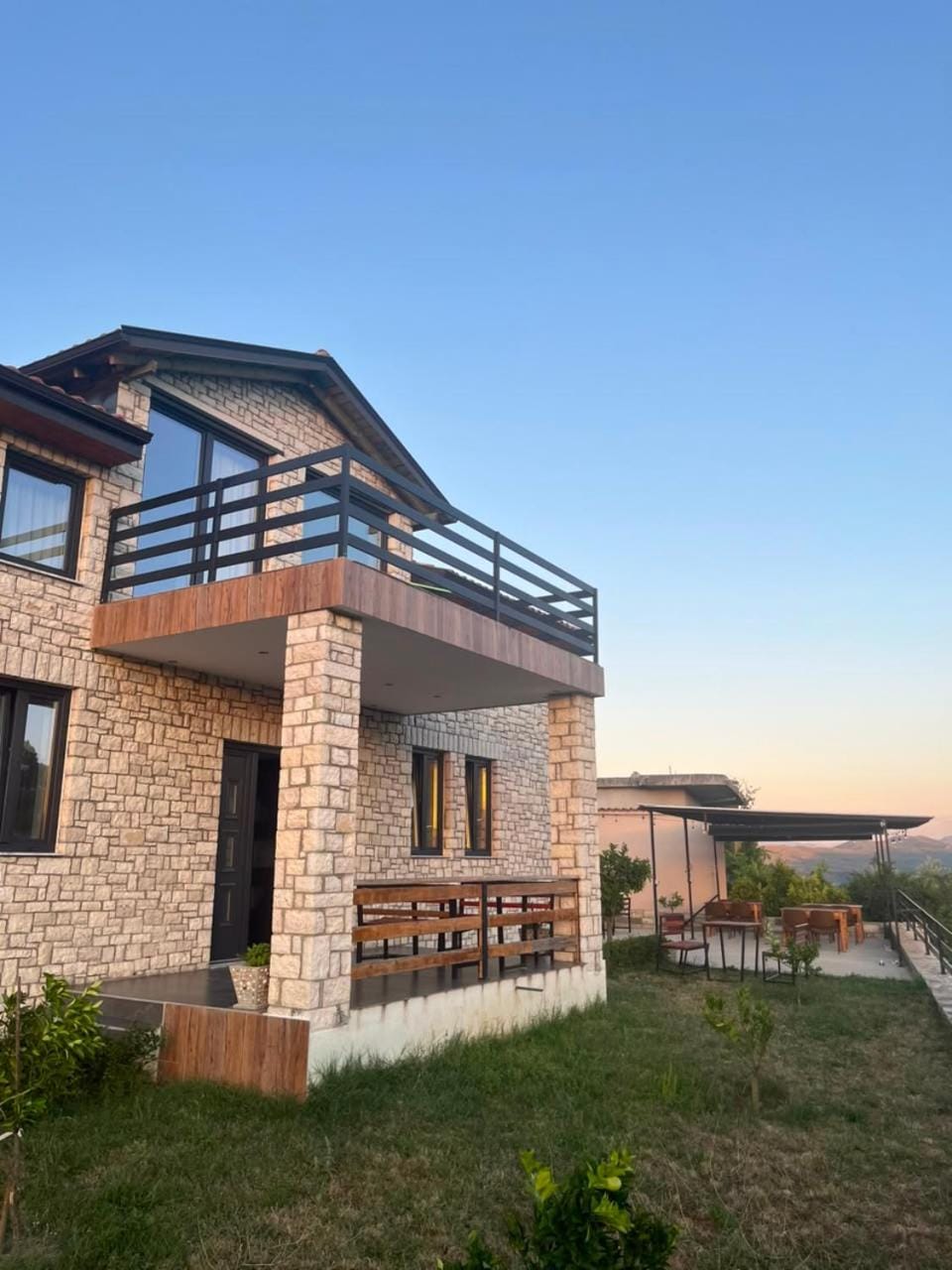Property building, Day, Natural landscape, View (from property/room), Balcony/Terrace