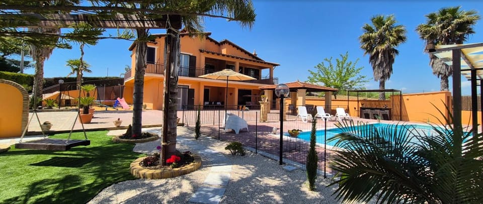Property building, Patio, Spring, Day, Garden, Garden view, Pool view, Swimming pool, sunbed