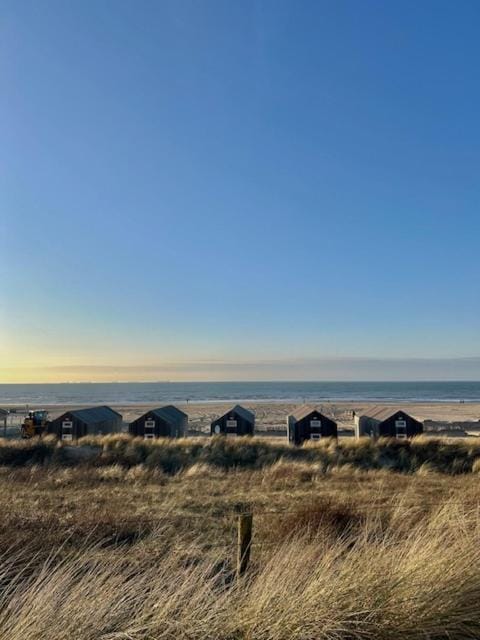 Sisters Beachbungalows House in Katwijk aan Zee