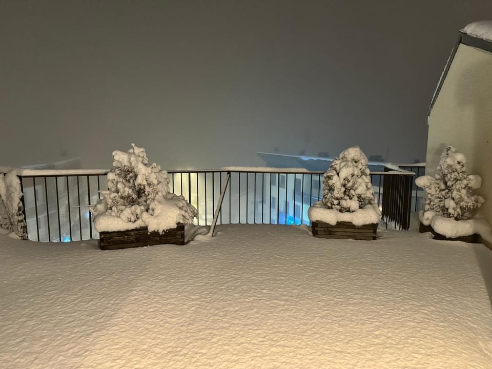 Property building, Balcony/Terrace