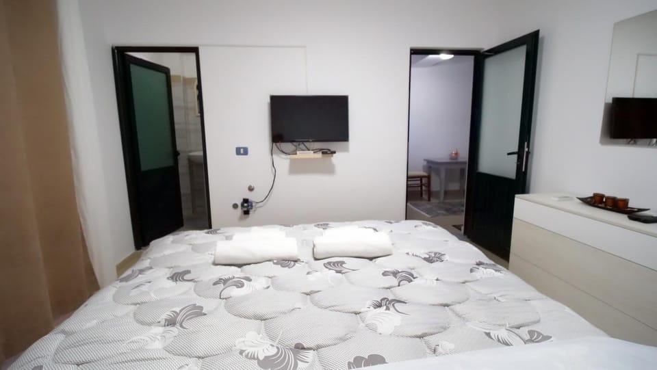 TV and multimedia, Bedroom