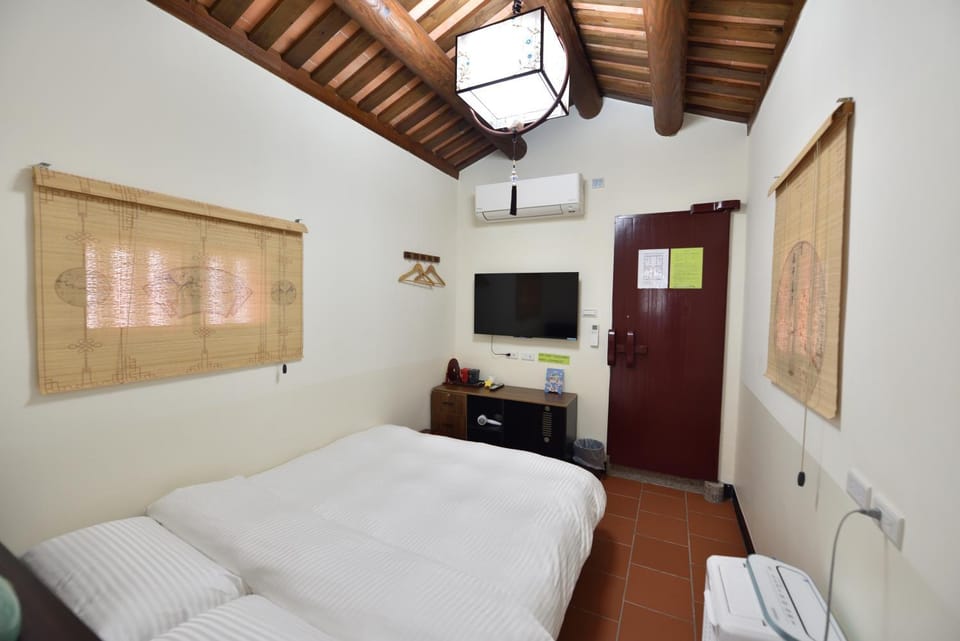 TV and multimedia, Photo of the whole room, Evening entertainment, Bedroom, air conditioner