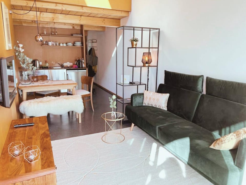 Kitchen or kitchenette, Living room, Dining area