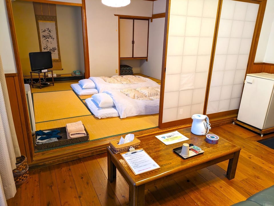 Bed, Living room, Photo of the whole room