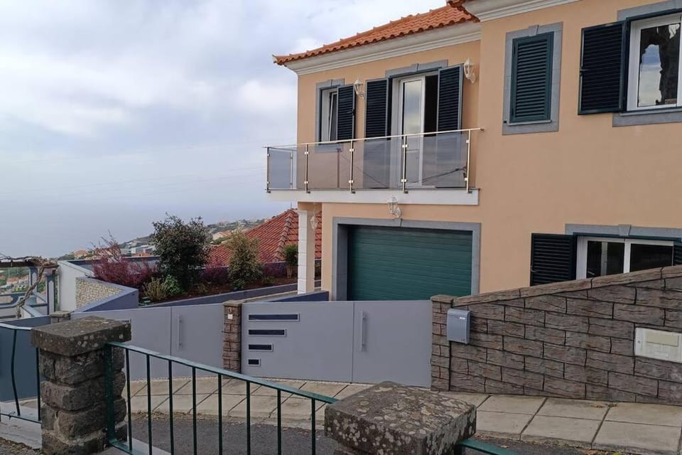 Casa Monte Ponta do Sol SeaViews House in Madeira District