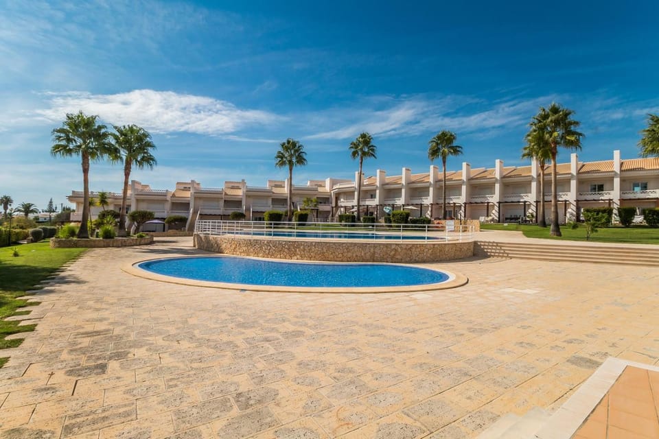 votre refuge à 5 minutes de la mer ,albufeira , portugal Apartment in Guia