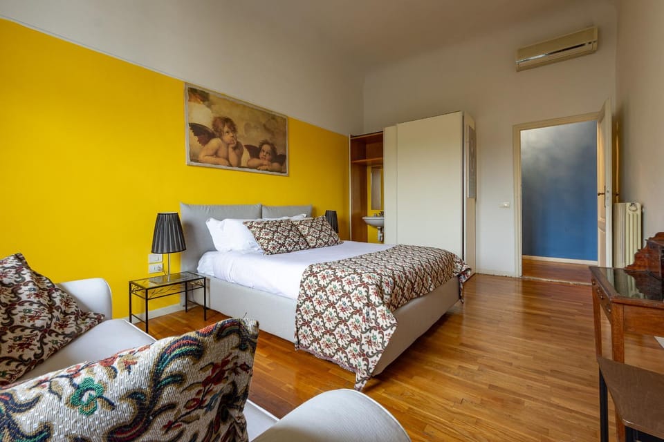 Bed, Photo of the whole room, Bedroom, wardrobe, air conditioner