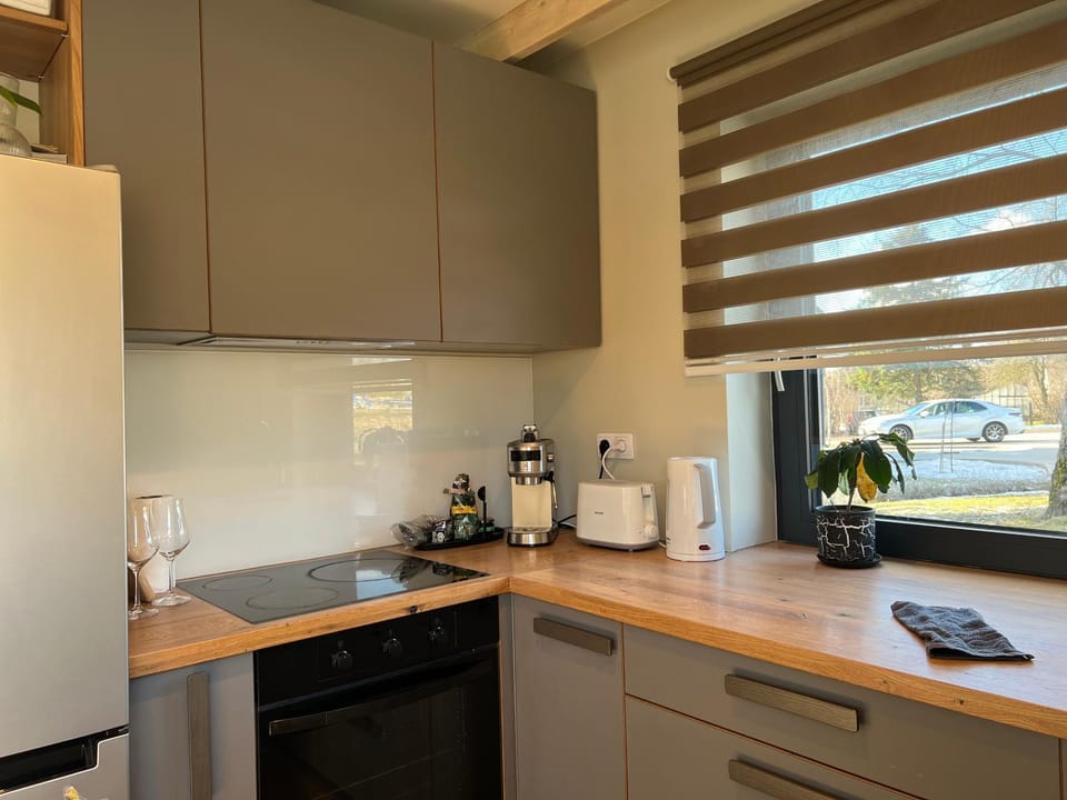 Coffee/tea facilities, Kitchen or kitchenette, pet friendly, stove, toaster