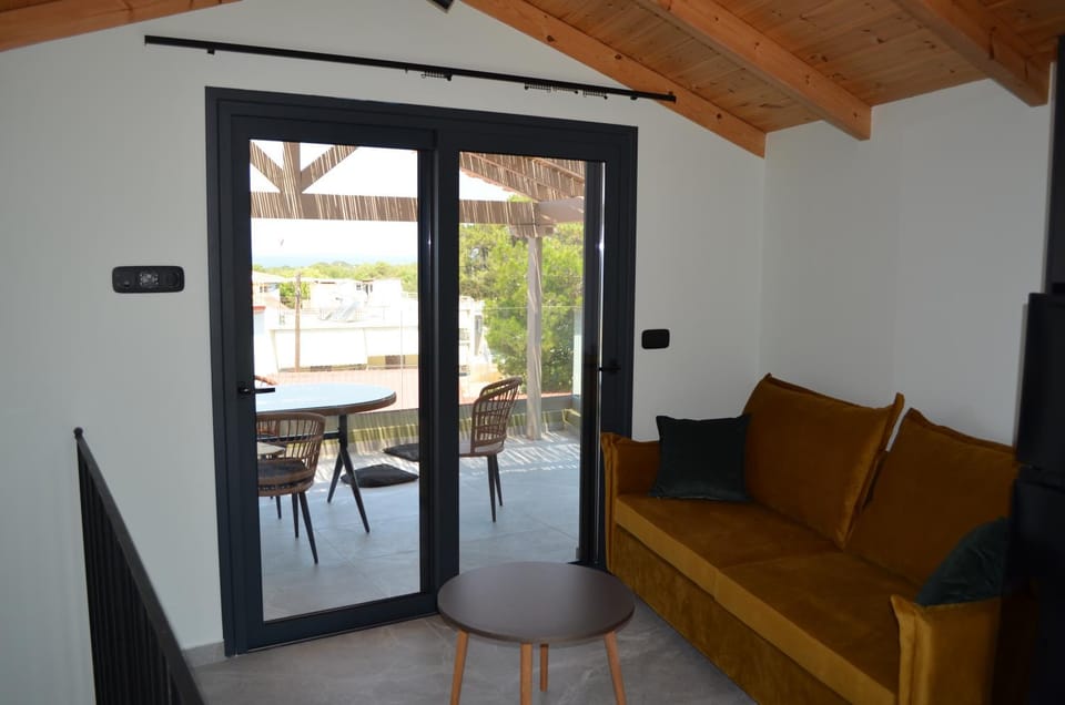 View (from property/room), Balcony/Terrace, Seating area
