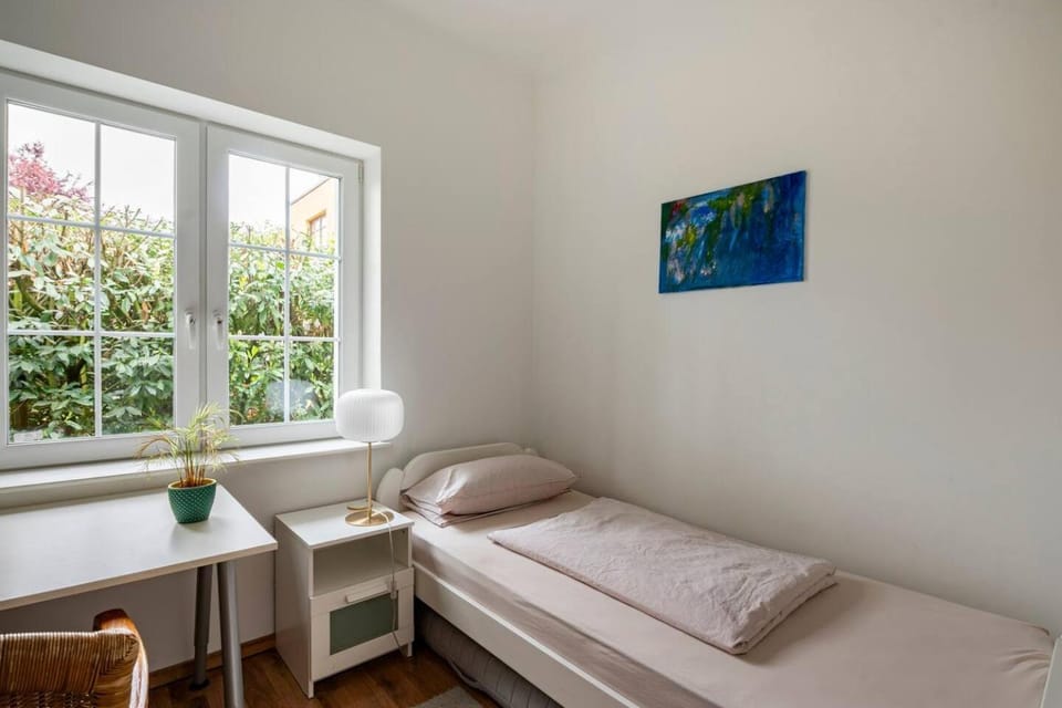 Bed, Photo of the whole room, Bedroom, Internal: Not applicable to any particular room