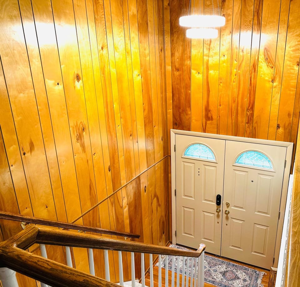 Ocean Palace -12 Guests- close to I-75-Amazing Location!! House in Ohio