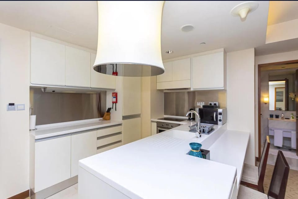 Kitchen or kitchenette, Dining area, minibar, pet friendly, stove