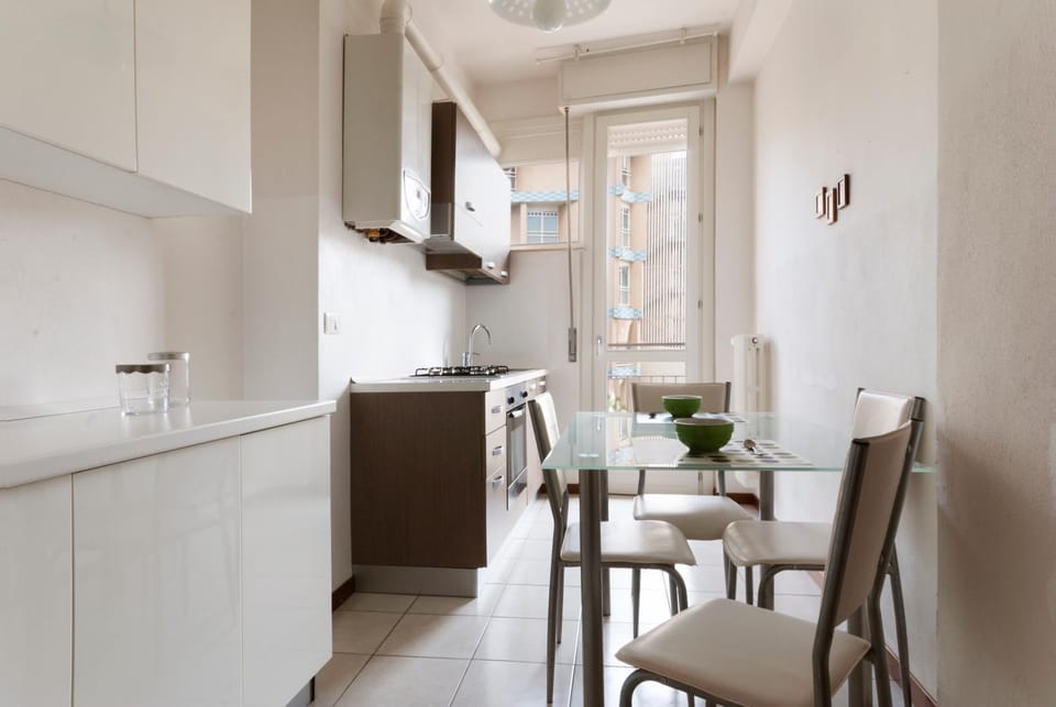 Kitchen or kitchenette, Living room, Seating area, Dining area, pet friendly