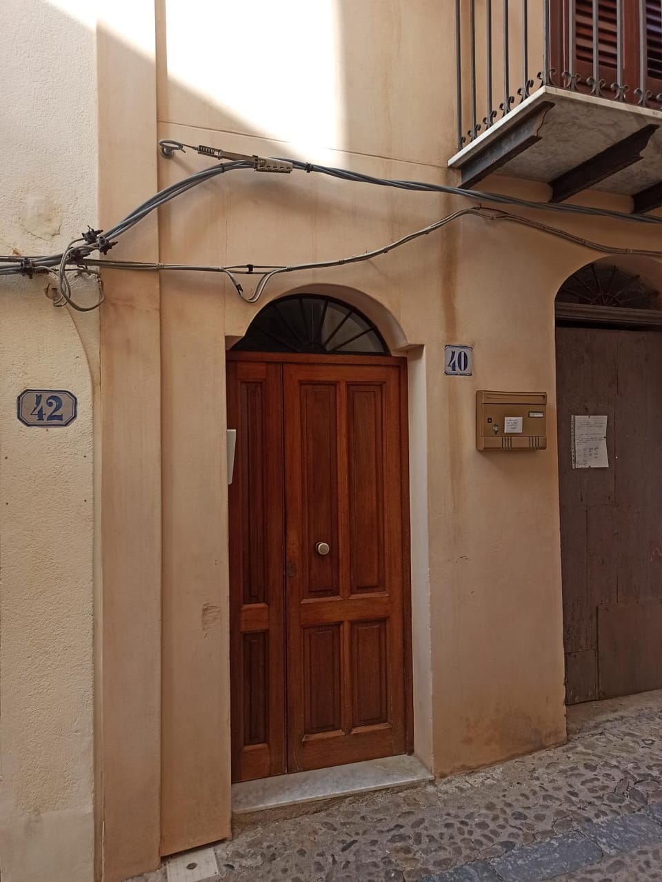Facade/entrance
