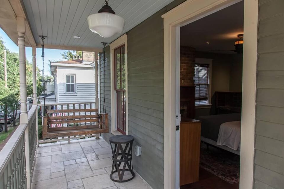 Roof Terrace Oasis House in Savannah