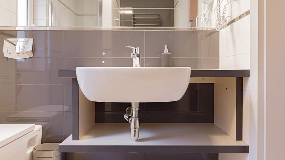 Toilet, Bathroom, towels