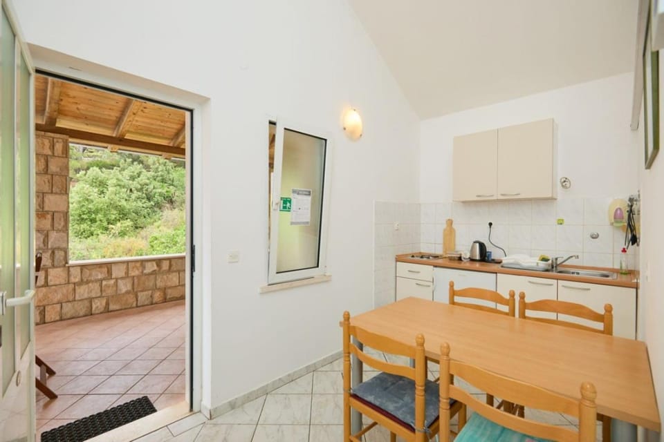 Holiday apartment in Saplunara with sea view, balcony, air conditioning, WiFi 5197-2 Apartment in Korita, Mljet