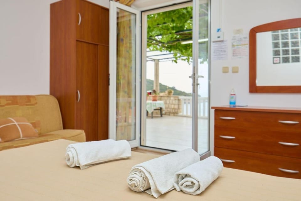 Holiday apartment in Saplunara with sea view, terrace, air conditioning, WiFi 5197-4 Apartment in Korita, Mljet