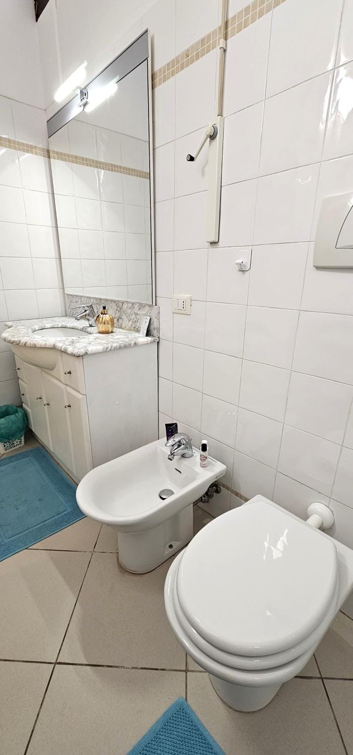 Rose House with private Garden Apartment in Lido di Venezia
