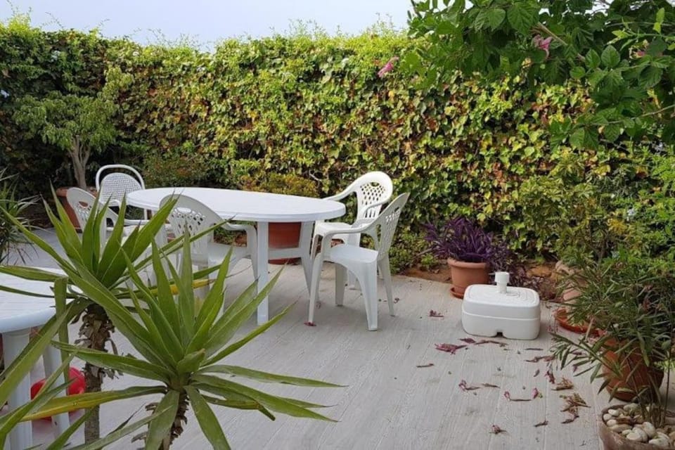 Garden, Dining area, Garden view