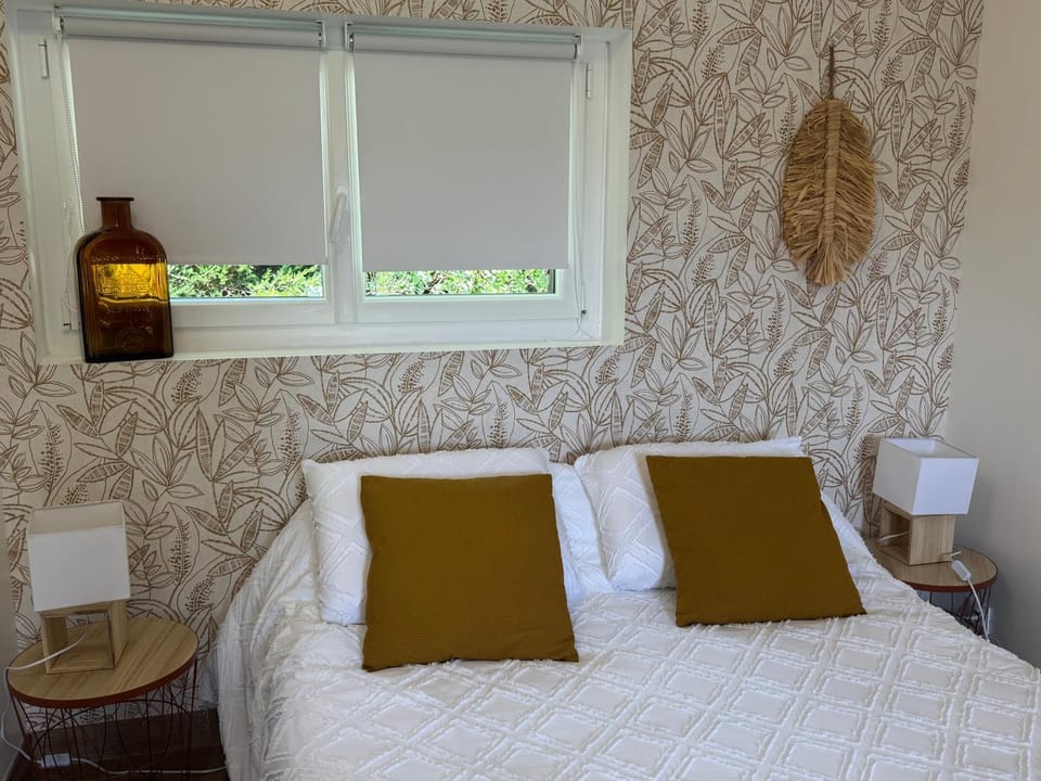 Studio concorde proche Aéroport de Nantes Bed and Breakfast in Pays de la Loire