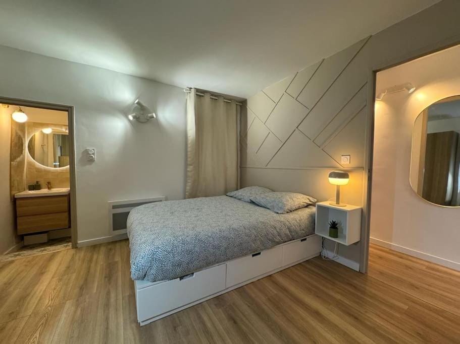 Les Bouteilles - 1 chambre hyper centre - 6p - Wifi Apartment in Aix-en-Provence