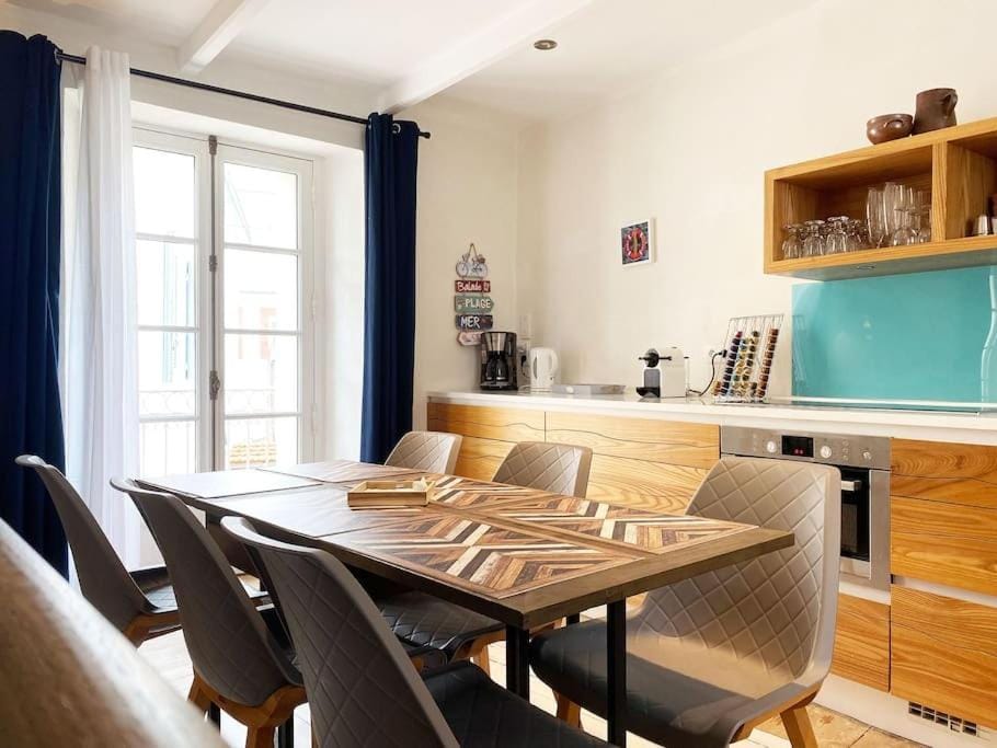 Maison de charme sur le port de Sauzon House in Brittany