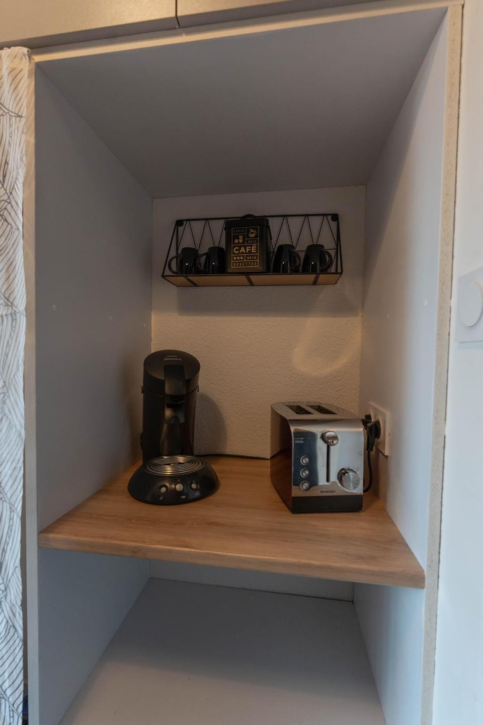 Coffee/tea facilities, Breakfast, toaster