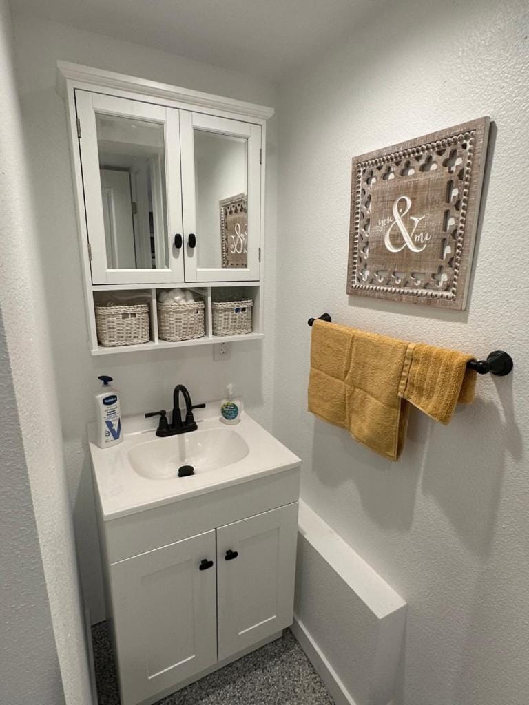 Bathroom, towels