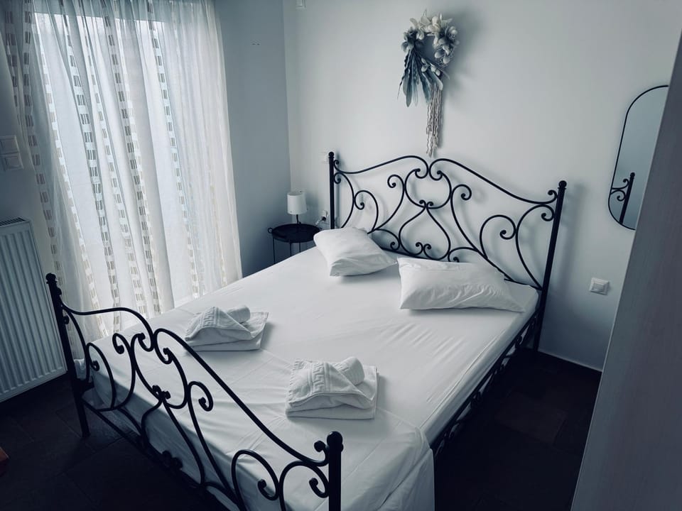 Portolos Apartments - Filiatro Apartment in Ithaca