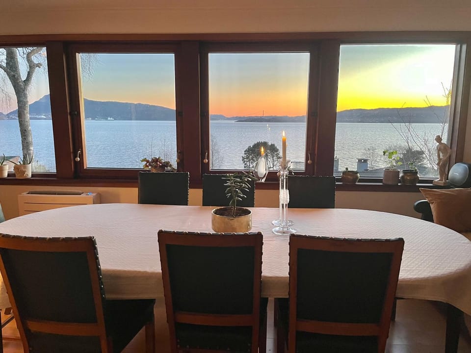Dining area, Sea view
