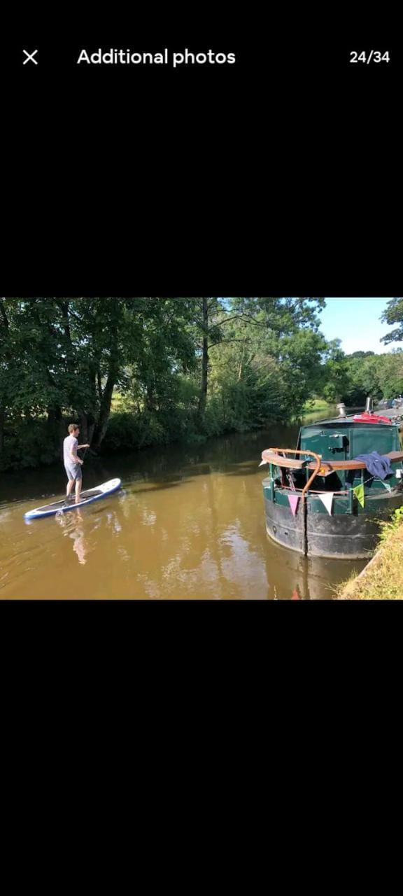 Cosy, secluded narrow boat Docked boat in Craven District
