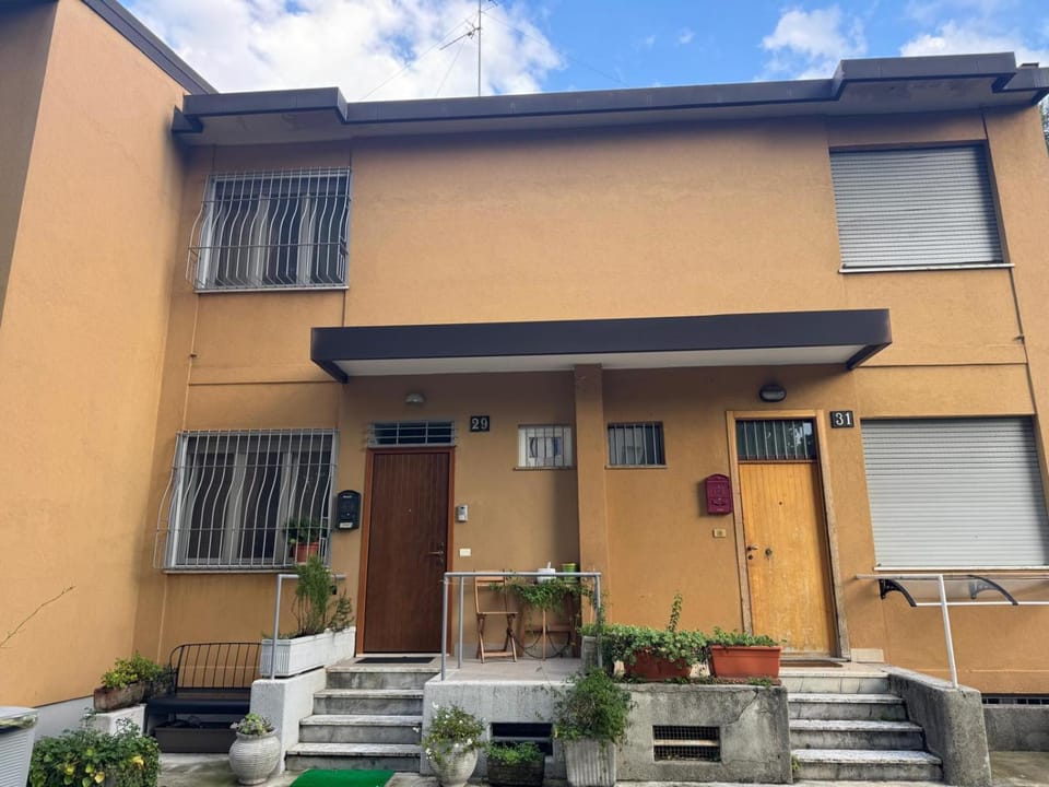 Villetta Forlanini Milano House in Milan