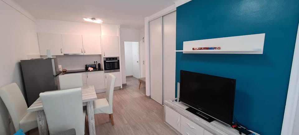 TV and multimedia, Kitchen or kitchenette