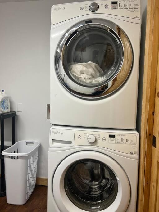 Nantahala Nook, cabin w/hot tub,game room, & wifi Cabin in Stecoah