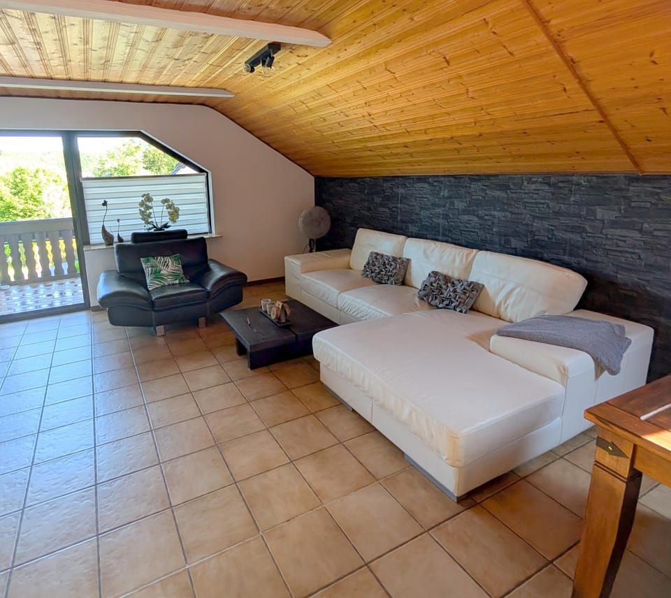 Seating area, Bedroom